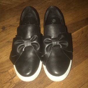 Black boe tie slides